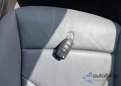 2017 Audi Q3 2.0T Premium z USA, uszkodzony, nr VIN WA1HCCFS6HR003457